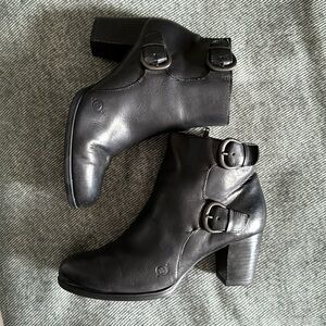 Born Black Leather Boots with Heels zipper and buckles for show